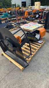 lot 137 image: Unused LandHonor Skid Steer Articulating Brush Cutter - Model ABC-13-125A