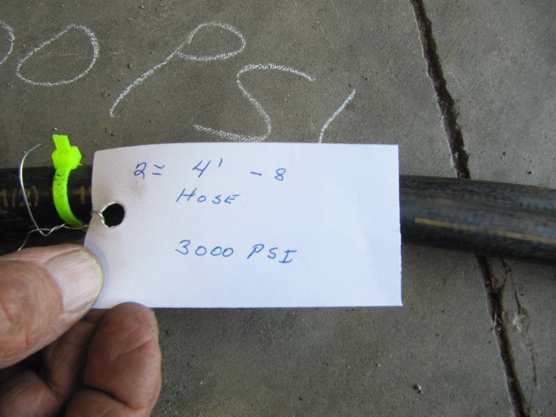 lot 692 image: New Lot of  (2) High Pressure 3000 PSI  Hydraulic Hose 3   Long with -8 Fitting
