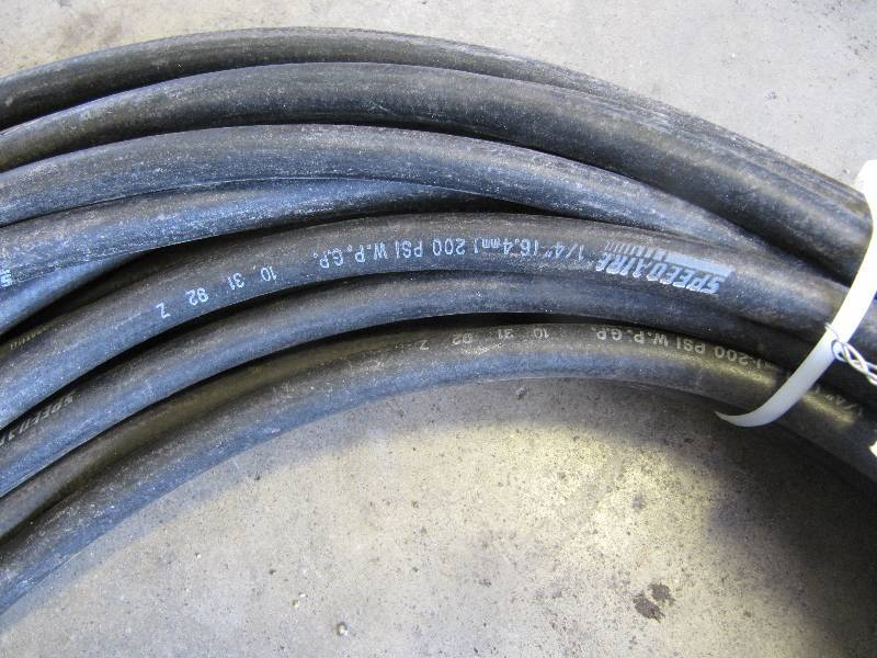 lot 700 image: Lot of NEW 89 Feet of  14  Inch Speed-Air Hose
