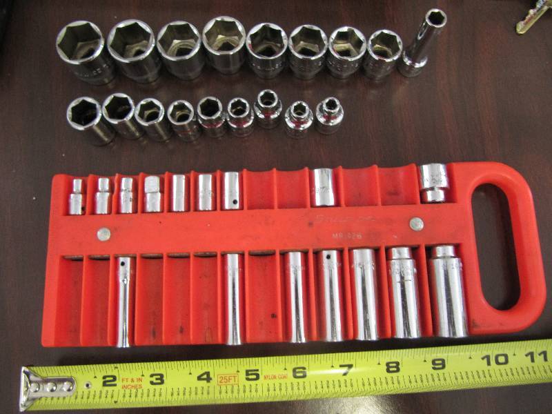 lot 713 image: Lot of Mac Sockets (18) 6 point 16 (12) point (Shop Tools)