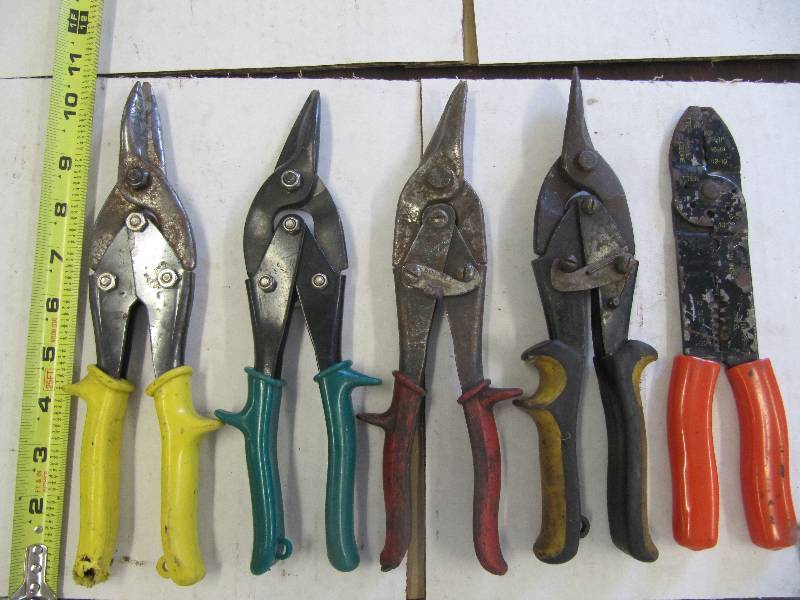 lot 735 image: Lot of Metal Snips and Wire Strippers (Shop Tools)