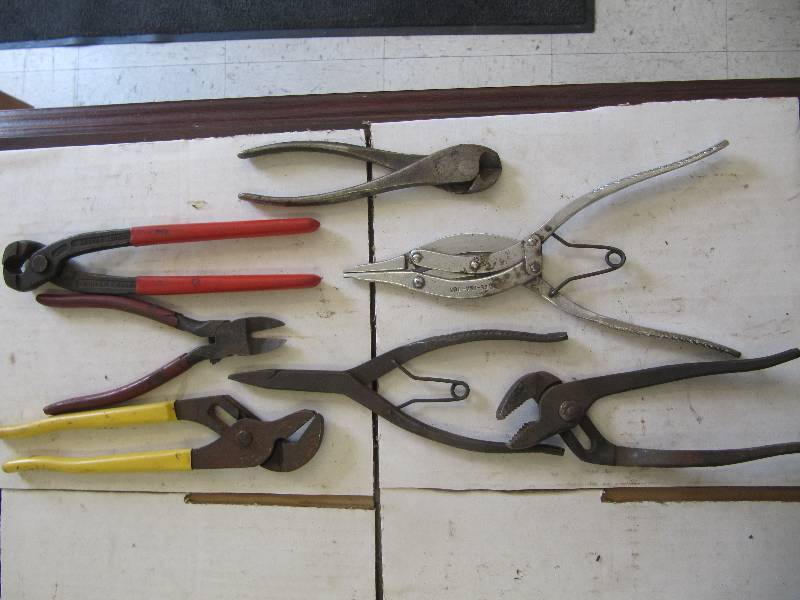 lot 746 image: Specialty Snap Ring -Pliers and Cutters (Shop Tools)