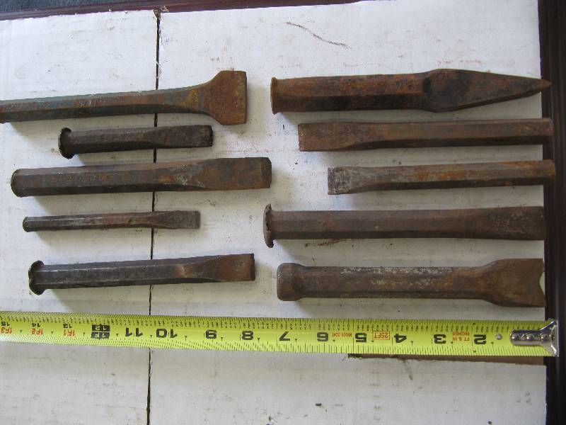 lot 752 image: Lot of 10 Chisels (Shop Tools)