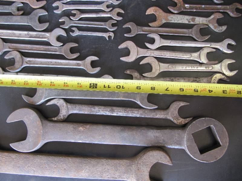lot 755 image: Lot of 25 Various Makes of Open End Wrenches (Shop Tools)