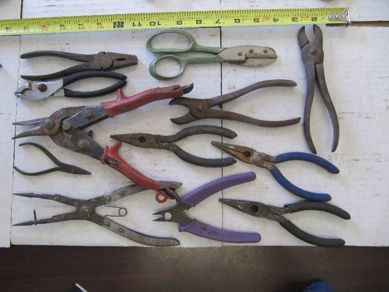 lot 759 image: Lot of 12 Various Makes of Pliers Wire Cutters and  Wire Snips (Shop Tools)