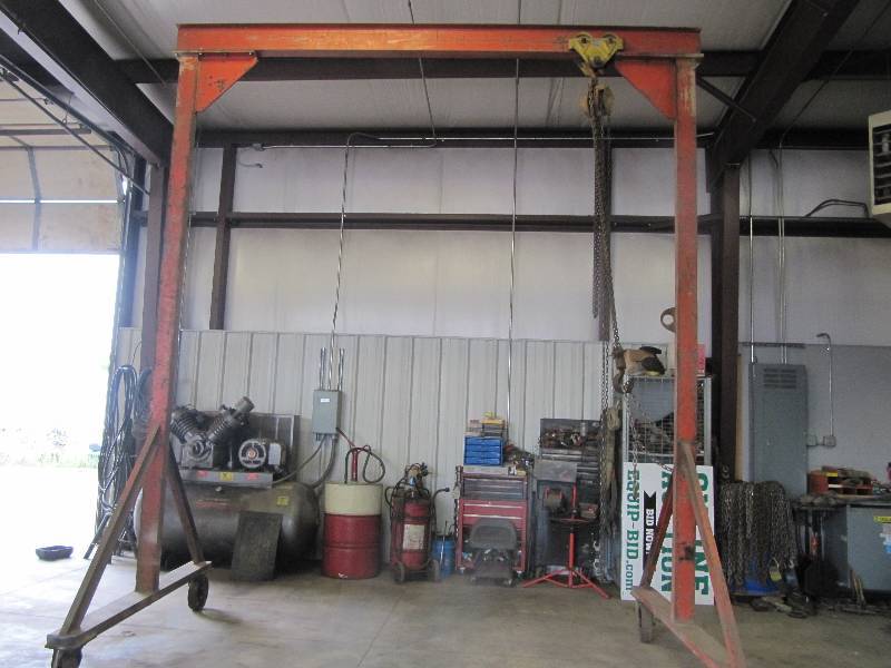 lot 663 image: Shop A Frame for Removing Truck Engines, Transmissions, Differentials , Stretching Trucks (Shop Equip)