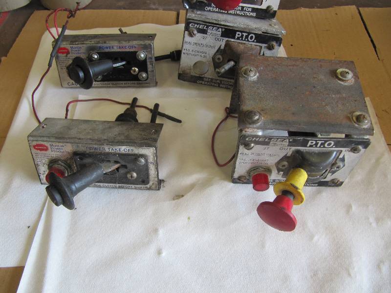 lot 672 image: Lot of 5 PTO Chelsea & MUNCIE IN CAB PTO CONTROLS  Removed From Working Trucks