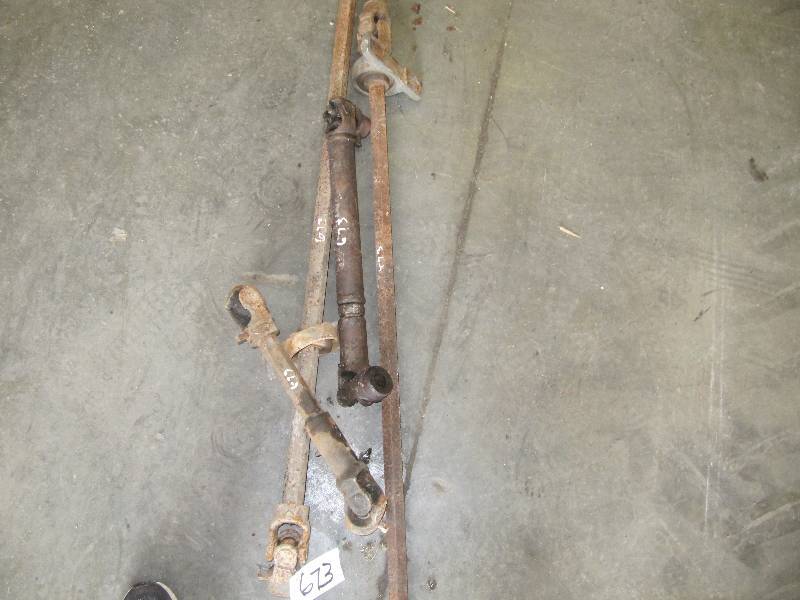 lot 673 image: LOT OF POWER OFF SHAFTS