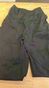 lot 10187 image: Yeoreo Black Sweatpants, XS