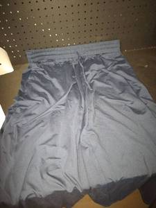 lot 12065 image: Athletic Grey Drawstring Sweatpants XXL