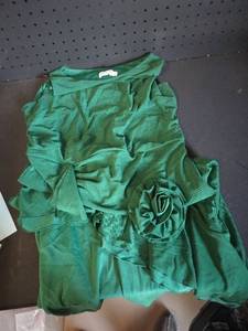 lot 12068 image: Berylove Emerald Green Ruched Evening Dress Size L