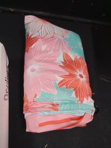 lot 6379 image: Drydiet Beach Blanket Sandproof