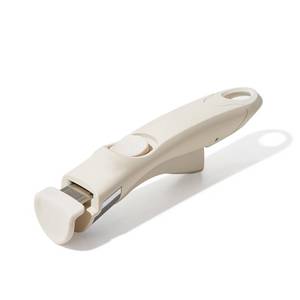 lot 53599 image: FACTORY SEALED - Redchef Removable Handle White - Detachable Handle Cookware Replacement, Universal Cookware Handle, Ideal Replacement for All Cookware - Retail $20