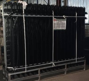 lot 4158 image: Unused KJ (22pcs) Powder Coated Steel Site Fence K0608-22 DAMAGED SEE PHOTOS FOR DETAILS