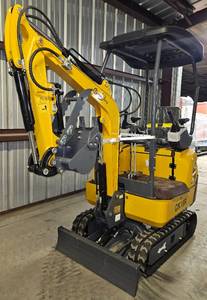 lot 3885 image: Unused 2025 AGT QK18R Excavator - New Model - Pilot Controls - Swing Boom - Hydraulic Thumb - Dual Auxiliary Hydraulics for Attachments - Hydraulic Fan & Cooler - 7in Rubber Tracks for Better Stability and Stronger Base