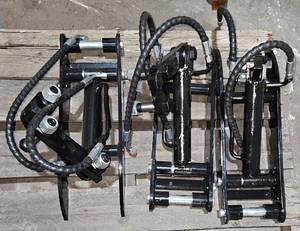 lot 4259 image: Lot of 3 - 2025 Unused 1-1.5 Ton Mini Excavator Attachments -  Three (3) Hydraulic Thumb Clamps