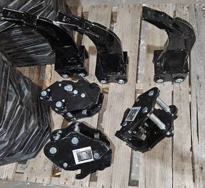 lot 4252 image: Lot of 2 - 2025 Unused Heavy Equipment Automatic Quick Hitch Coupler & Heavy Equipment Ripper Shank Assembly w Dual Pin Mount Attachment for Mini 1-1.5 ton Excavator