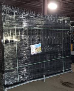 lot 4315 image: Unused IRIG 20ft Bi-Parting IRON GATE