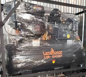 lot 4070 image: Unused 2025 Landhonor 40 Gallon 175 PSI 2-Stage Portable Gas Powered Electric & Pull Start Air Compressor - 10HP, 4 Stroke, OHV Engine - Model LHR-GAC40Y - Fork Pockets For Easy Lifting & Moving