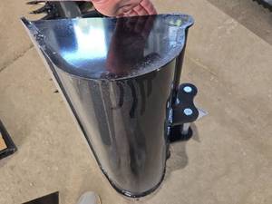 lot 4300 image: Unused 60CM Toothless Mini Excavator Bucket