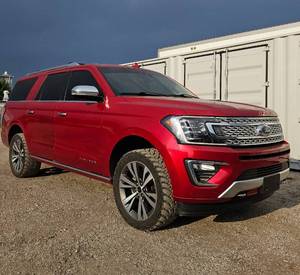 lot 15 image: Extremely Nice 2021 Ford Expedition Platinum Max 4x4 - Complete Luxury Package - 400 Horsepower 3.5L EcoBoost V6 w 360 Cam - 21mpg - Remote Start - Roomy 3rd Row - Leather - Panoramic Roof - B&O Sound System - Tint - Tow Pkg - Clean Carfax