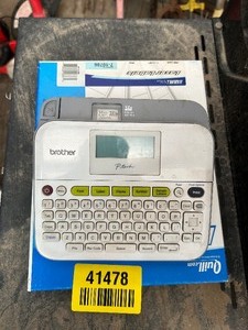 lot 41478 image: Brother label Printer & Labels.