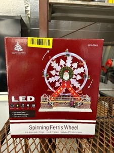 lot 41475 image: LED Spinning Ferris Wheel Christmas Decoration