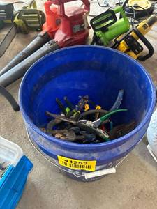 lot 41253 image: Assorted Hand Tools all pliers