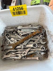 lot 41256 image: Craftsman Mixed Combination Wrench Set
