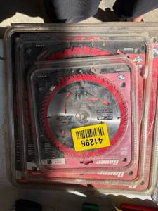 lot 41296 image: Bauer 10-inch Table Saw Blade