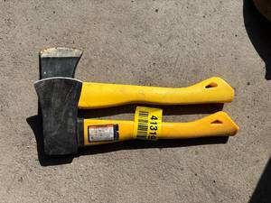 lot 41319 image: Pittsburgh Fiberglass Handle Axes - Set of 3