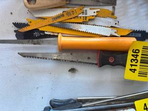 lot 41346 image: Assorted Reciprocating Saw Blades Lot