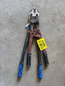 lot 41350 image: Kobalt 18-inch Bolt Cutter with Comfort Grip