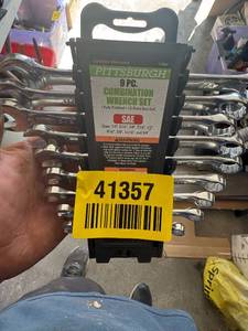 lot 41357 image: Pittsburgh 9-Piece SAE Combination Wrench Set