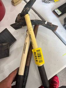 lot 41370 image: Vintage Garden Tool Set - Warrens Brand Pick and Hoe