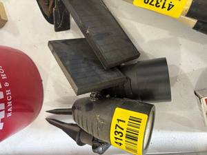 lot 41371 image: Professional LED Work Light