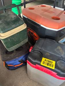 lot 41383 image: 4 coolers