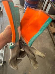 lot 41393 image: High-Visibility Safety Work Gloves