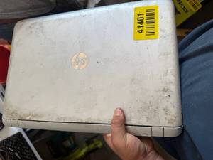 lot 41401 image: HP Laptop for PartsRepair
