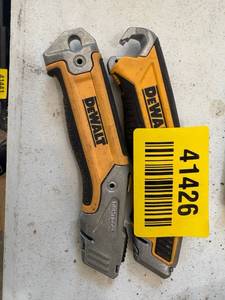 lot 41426 image: DeWalt Professional Utility Knife