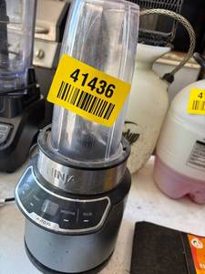 lot 41436 image: Ninja Auto IQ Blender Base Unit