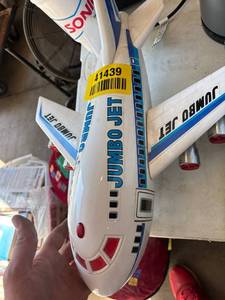 lot 41439 image: Vintage Jumbo Jet Model Aircraft