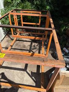 lot 41489 image: Industrial Metal Storage Rack Frame