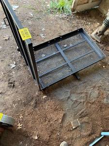 lot 41515 image: Wheelchair trailer for back of a vehicle
