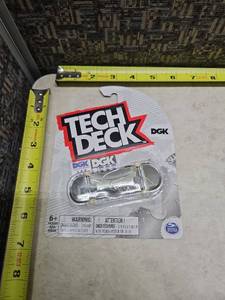 lot 51 image: Tech Deck DGK Platinum Series Fingerboard - Ultra Rare