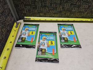 lot 53 image: 2025 Panini Score Football Card Pack Lot