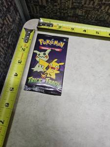 lot 90 image: Pokmon Trick or Trade Booster Pack