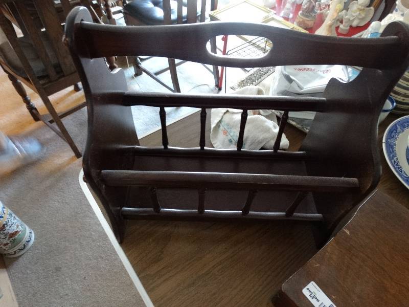 lot 8037 image: Wooden silverware case and magazine rack.