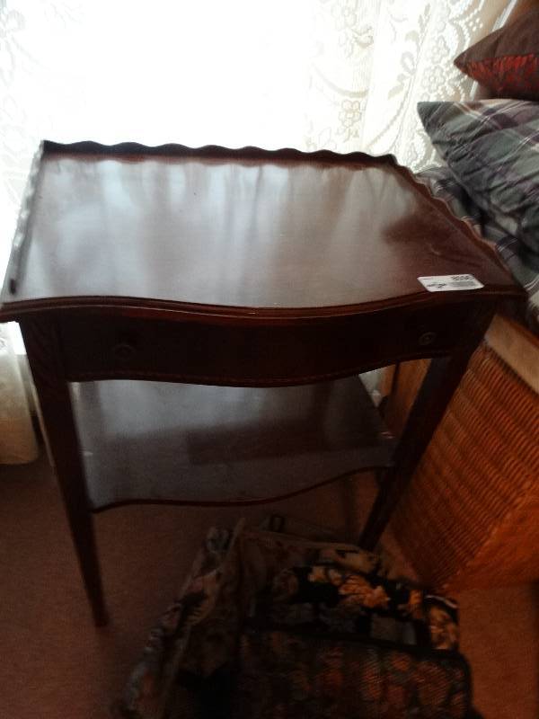 lot 8096 image: Wooden side table.