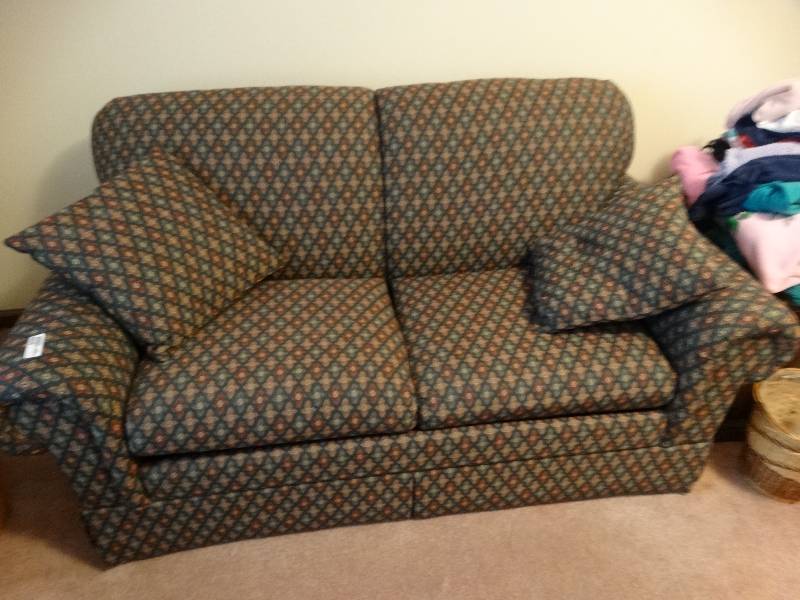 lot 8098 image: Lazy boy sleeper sofa.